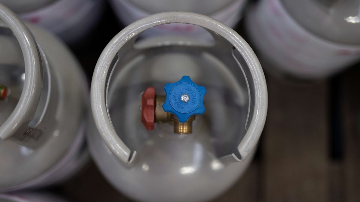 head shot of cylinder valve